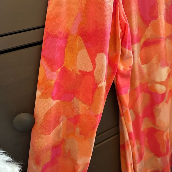 LOGO by Lori Goldstein - Picture 5 of 6